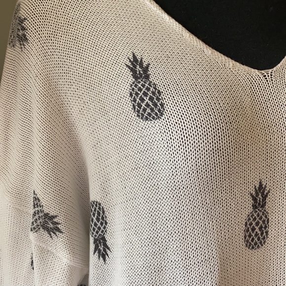 Summer pineapple sweater - Picture 4 of 6